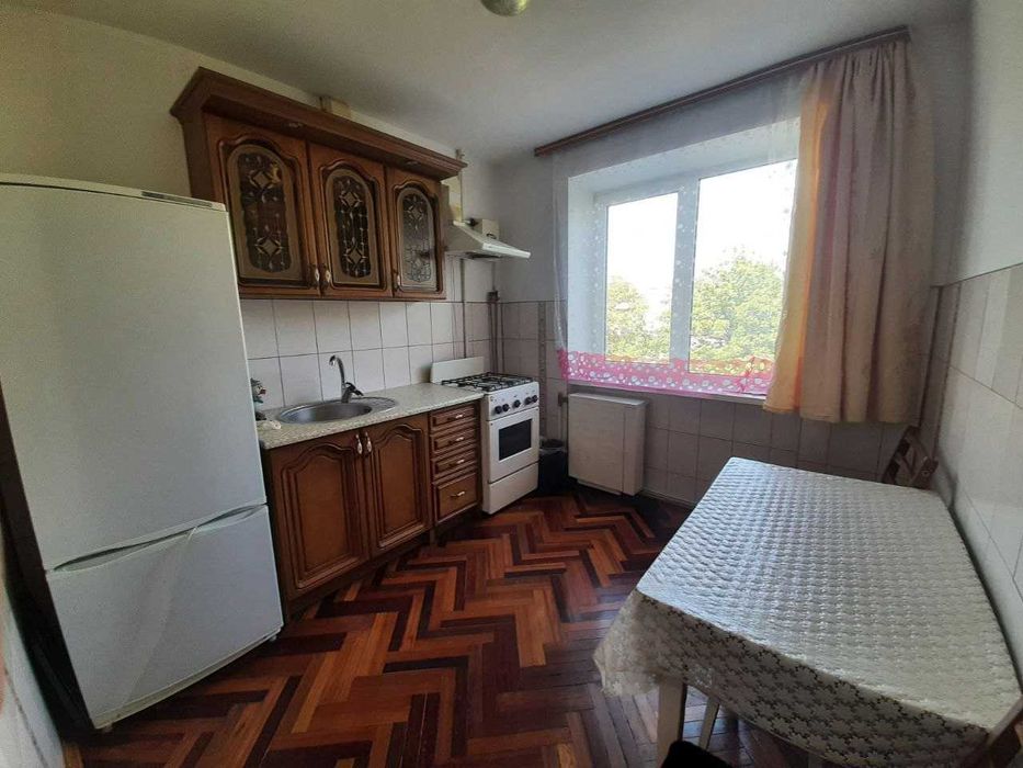 Довгострокова оренда кімнати