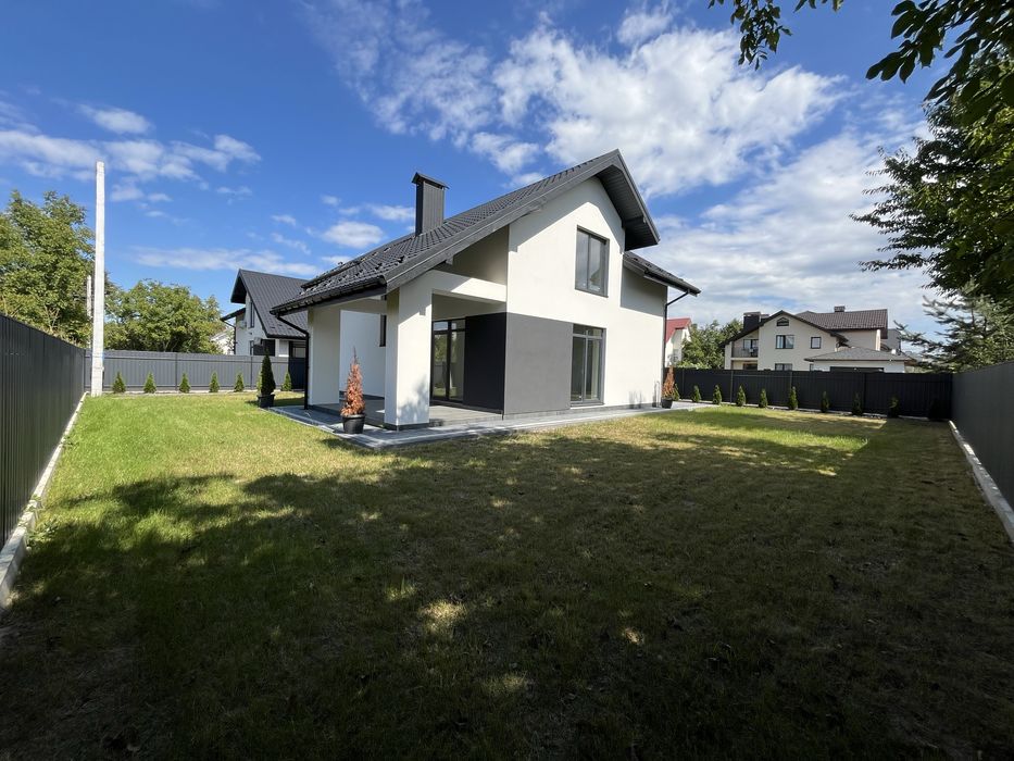 Продається будинок 140 м2 готовий до ремонту. Можливий обмін.