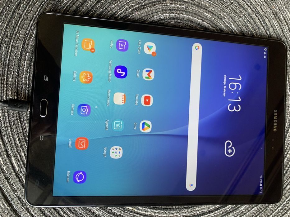 Samsung  Galaxy Tab A