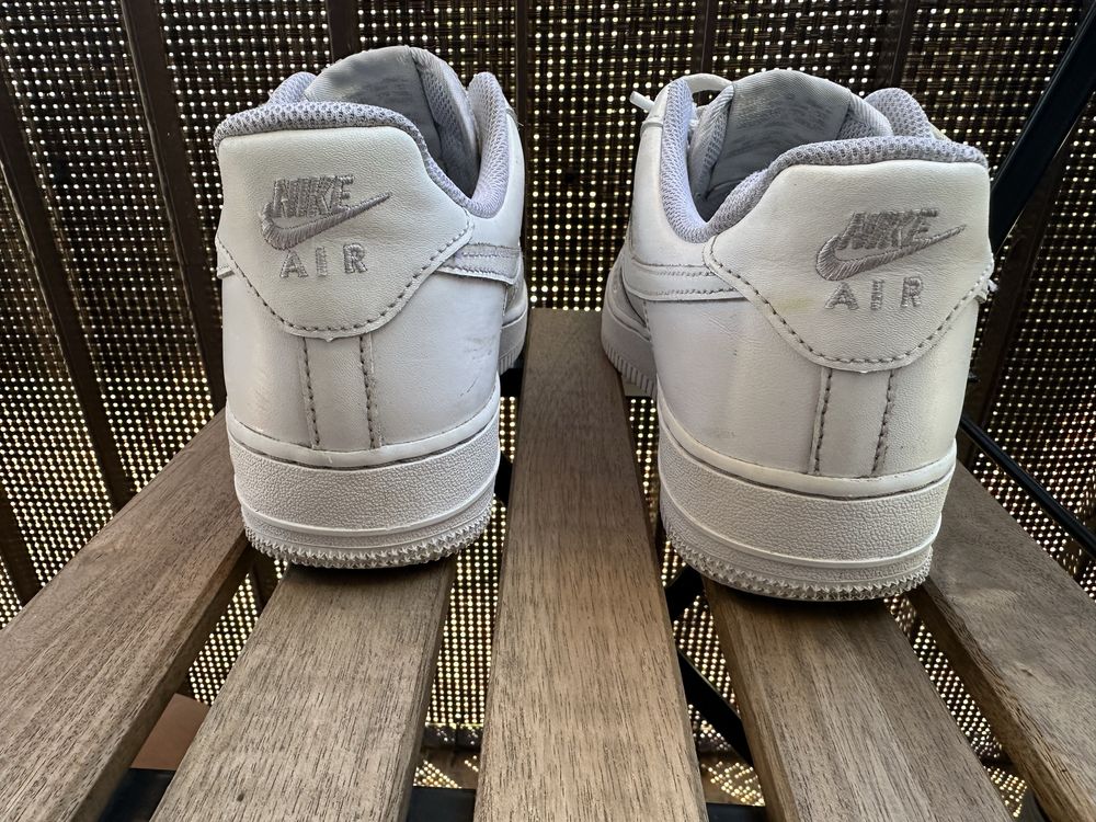 Sprzedam Nike białe Air Force 1 rozmiar 40.5