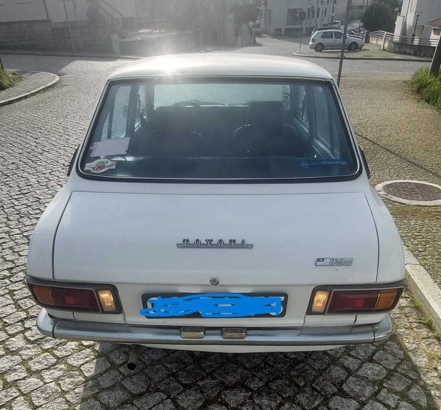 O clássico: Toyota Corolla Ke20,