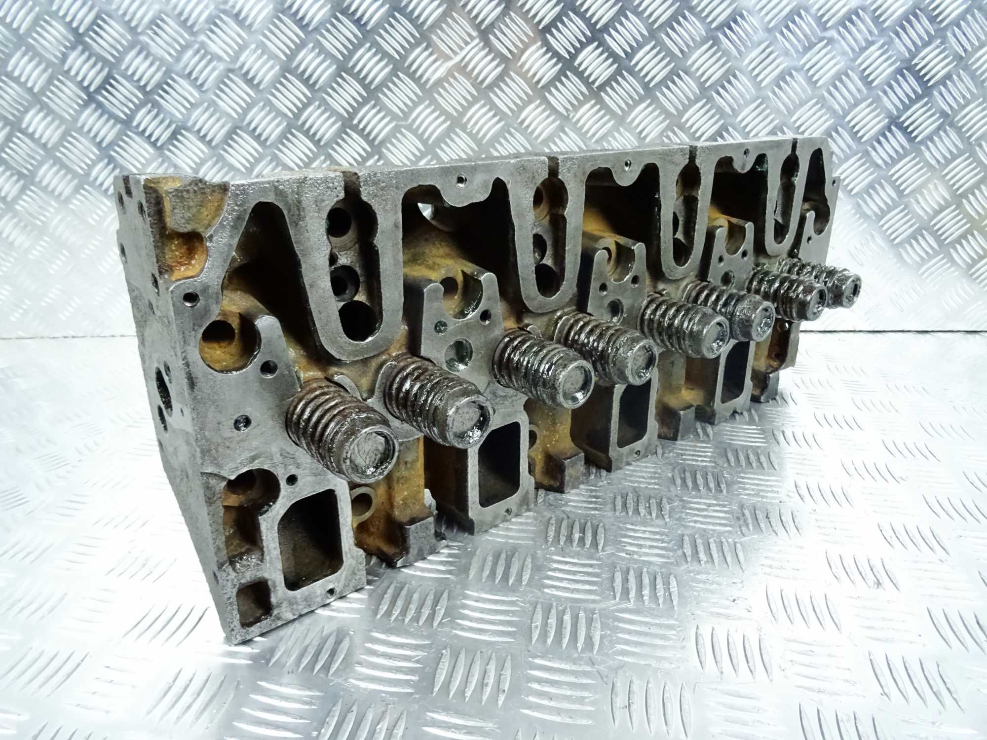 Głowica do silnika Deutz TCD2013L04 2V. Cylinder head Deutz