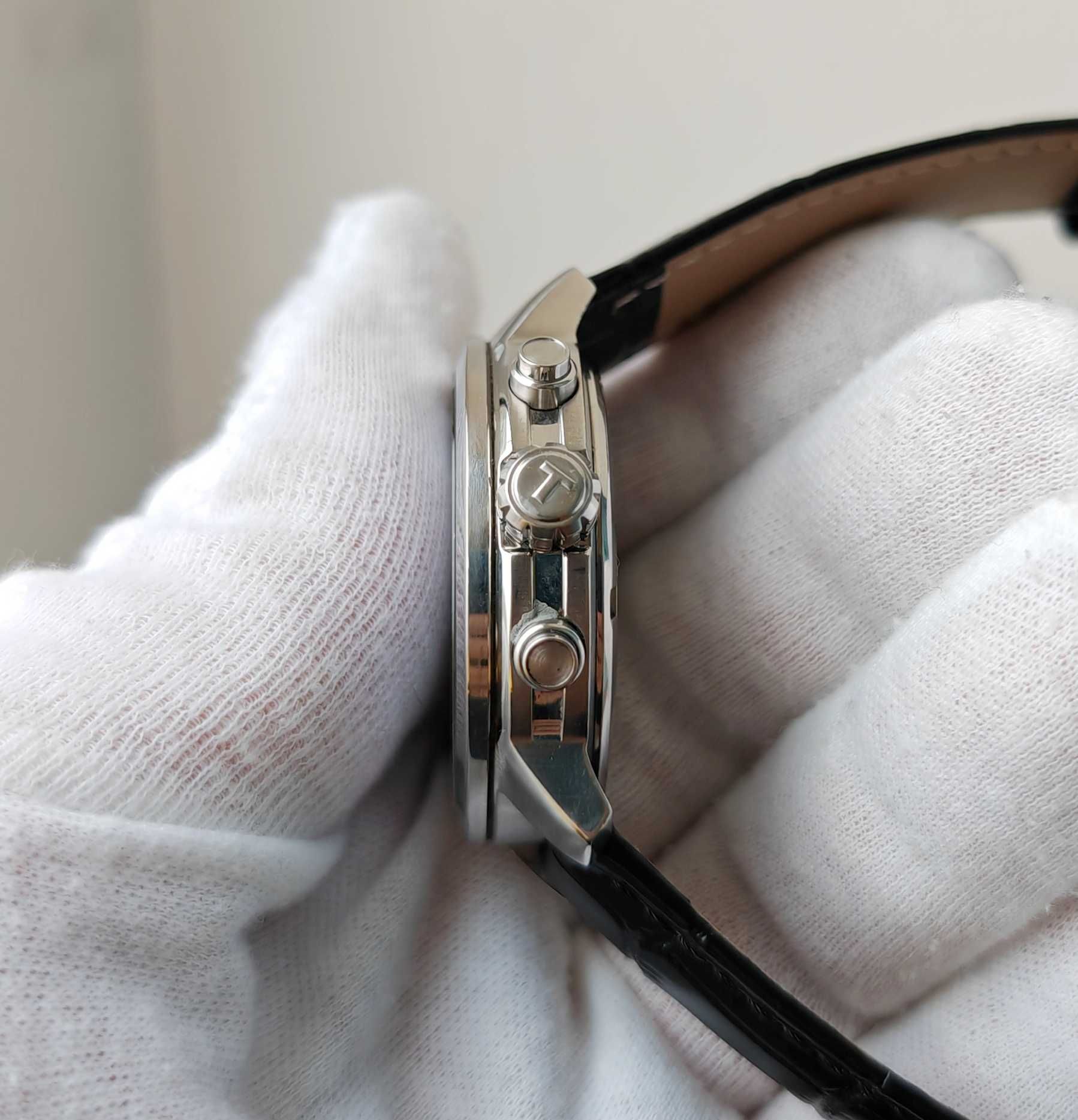 Чоловічий годинник Tissot T055.417 Chronograph 200m 42mm