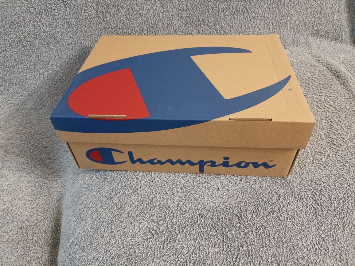 Champion Bold 3     R.45,5