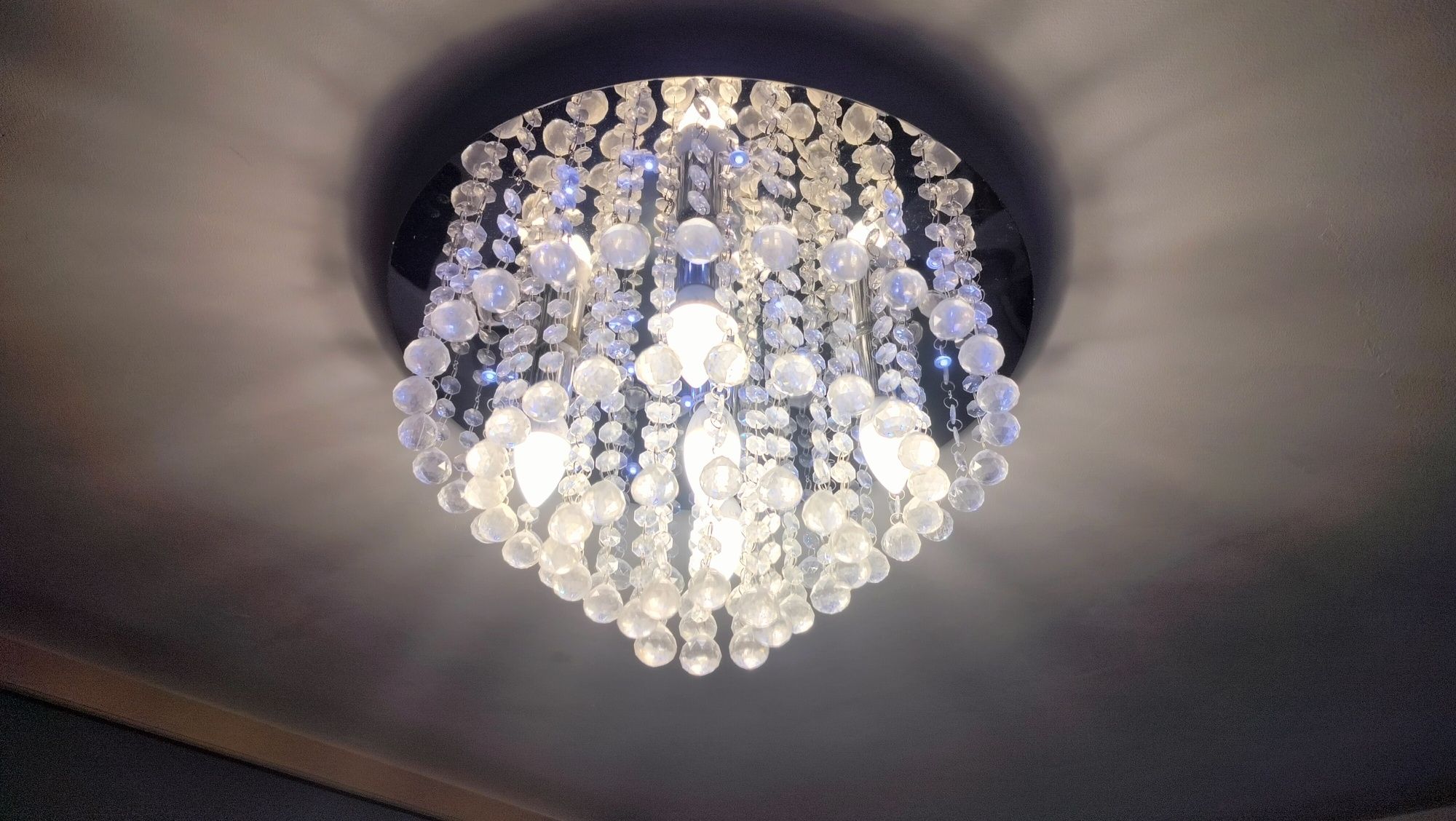 Lampa sufitowa LED z kryształkami