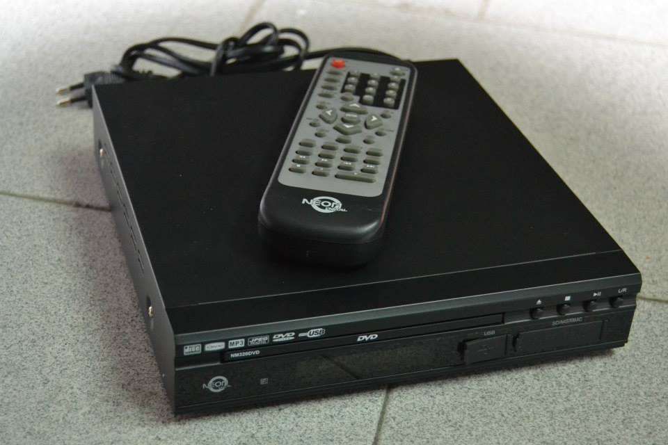 Leitor DVD Neon NM320 (Sem áudio, só debita vídeo)