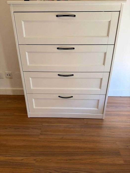 Cómoda IKEA Songesand