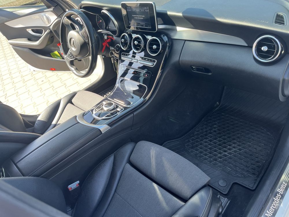 Mercede Benz C klasa W205 benz 2.0 2016r