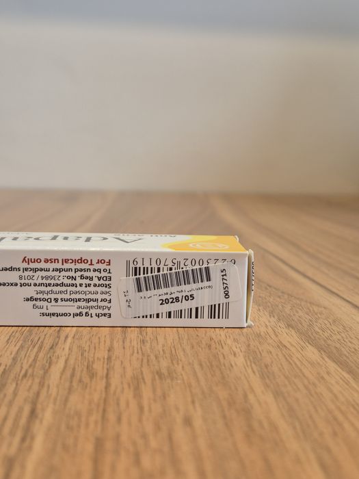 Адапален від акне Adapalene