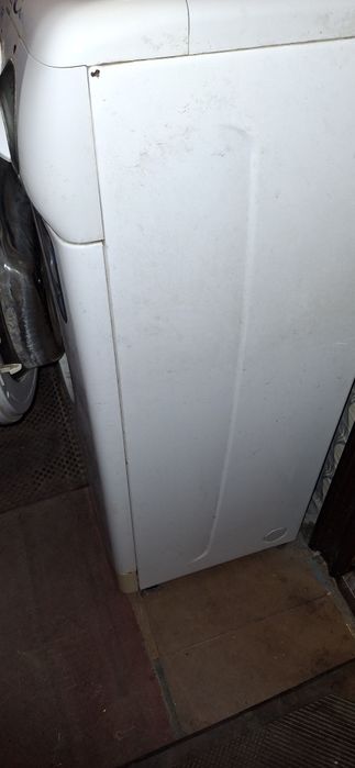 Продам стиральную машину Сandy Holiday 186 по запчастям или всю сразу!