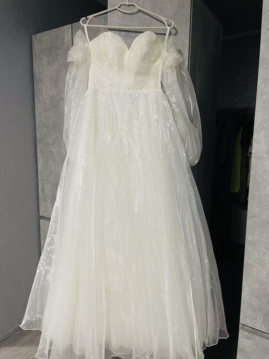 Продам свадебное платье