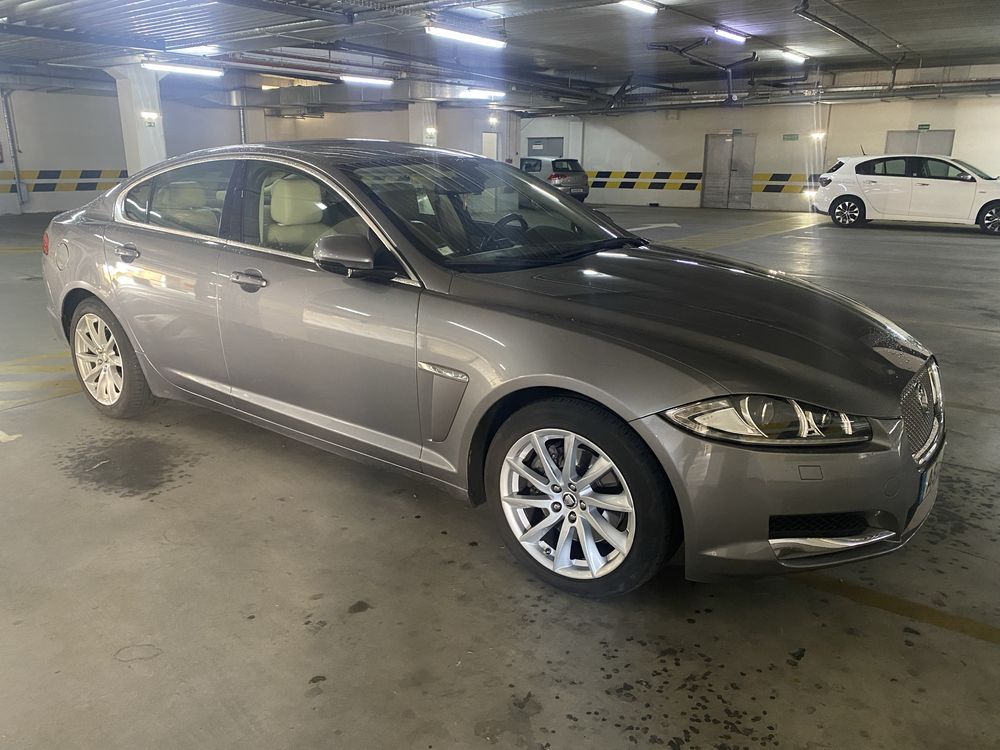 Jaguar XF 2.2 Premium Luxury