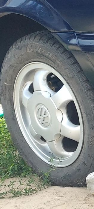 R15/5/100 вр6 2,8 титани Колеса в зборі залізни диски резина