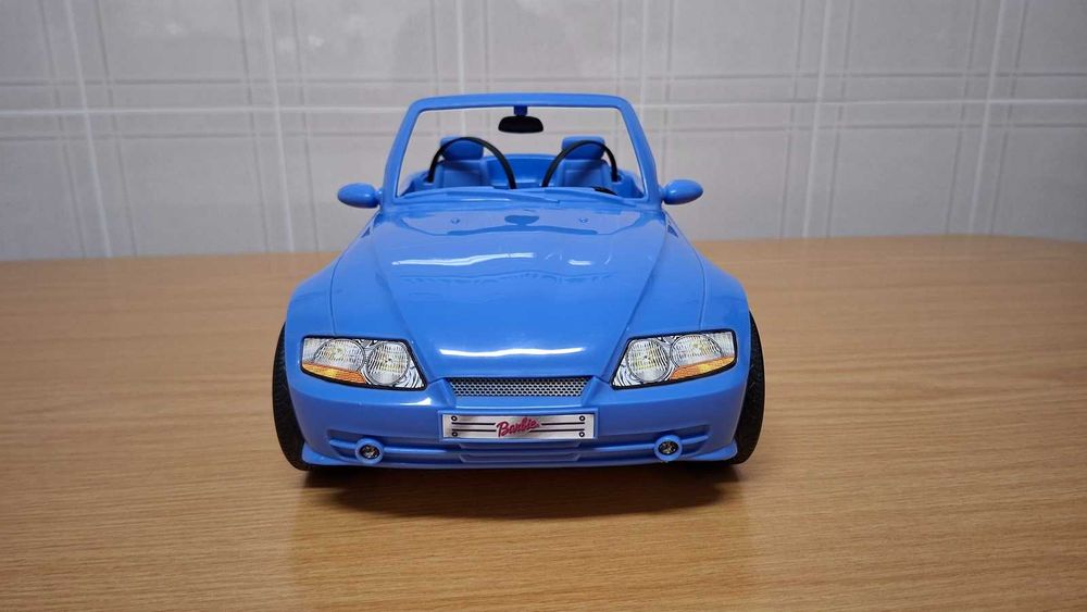 Carro azul da Barbie de 2003