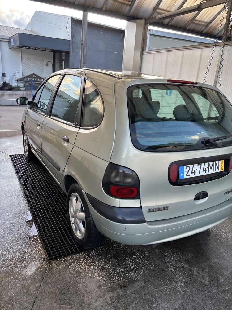 Renault Scenic 1.4 leia todo anuncio