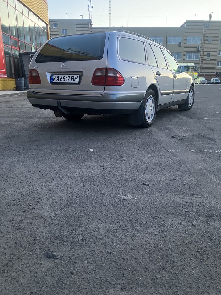 Mercedes-benz w210 E 290