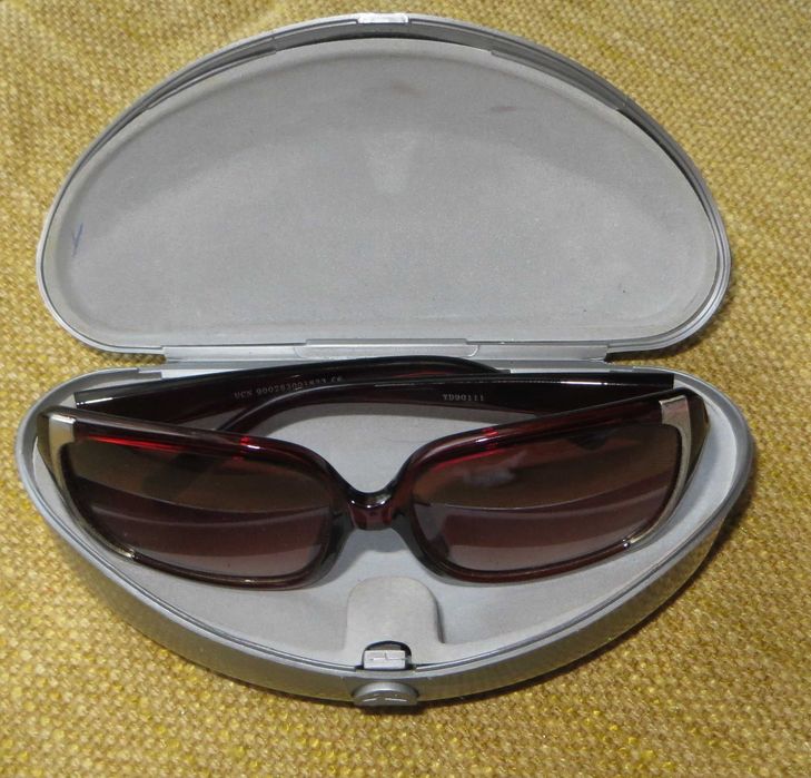 Óculos Sol, massa, lentes castanhos, anti reflexo - Ótica Santana