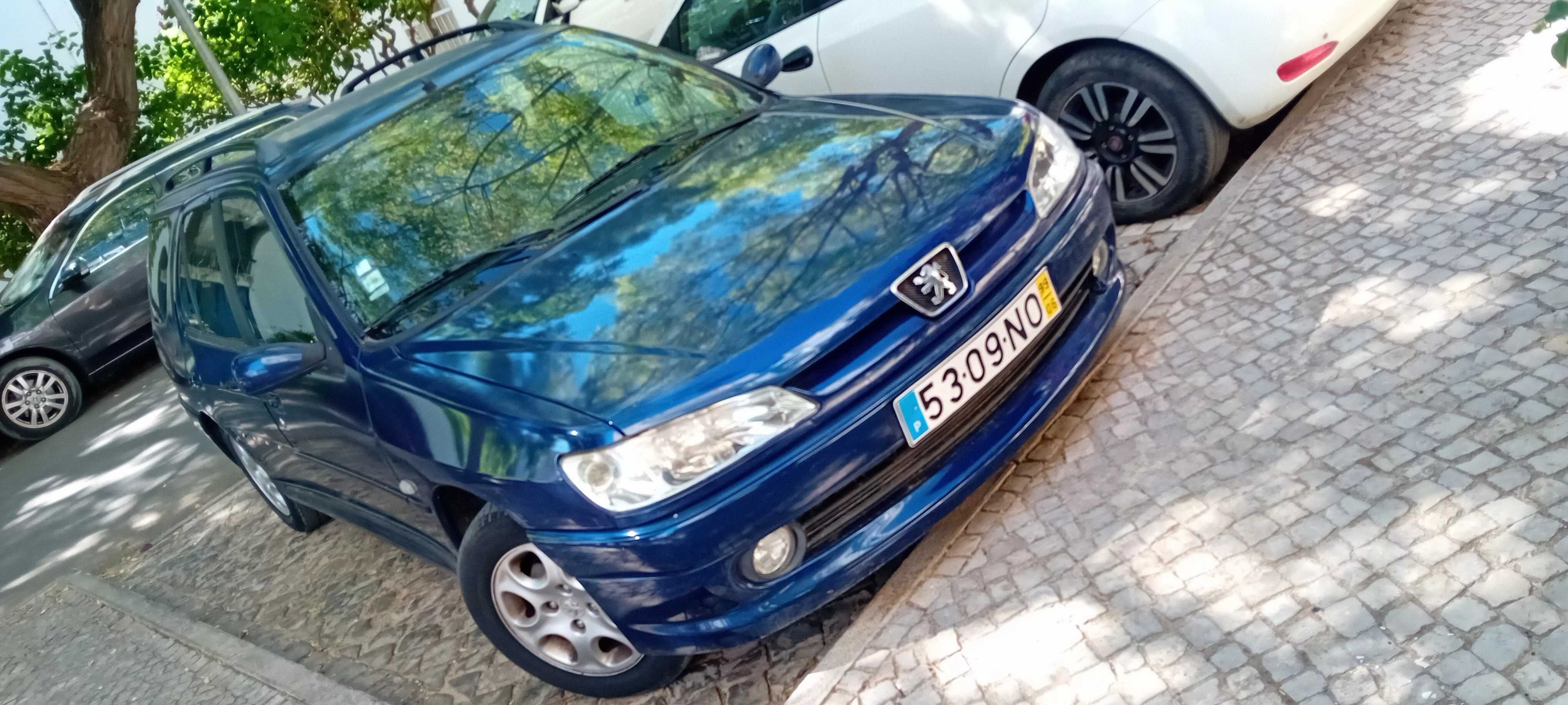 Peugeot com só 100 mil klms