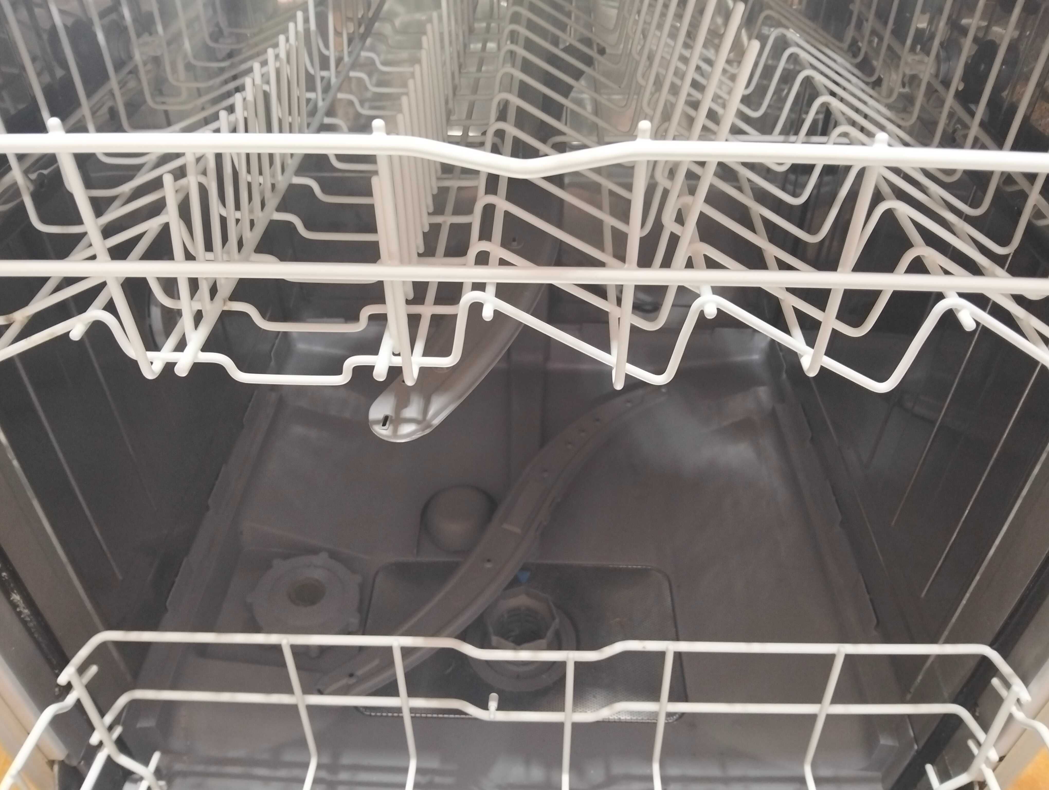 Máquina de louça Siemens encastre