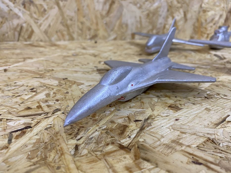 Avioes de modelismo aluminio bruto