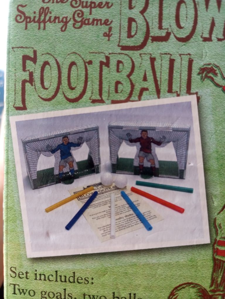 Игра настольная футбол Subbuteo +  сборная Англии +подарок