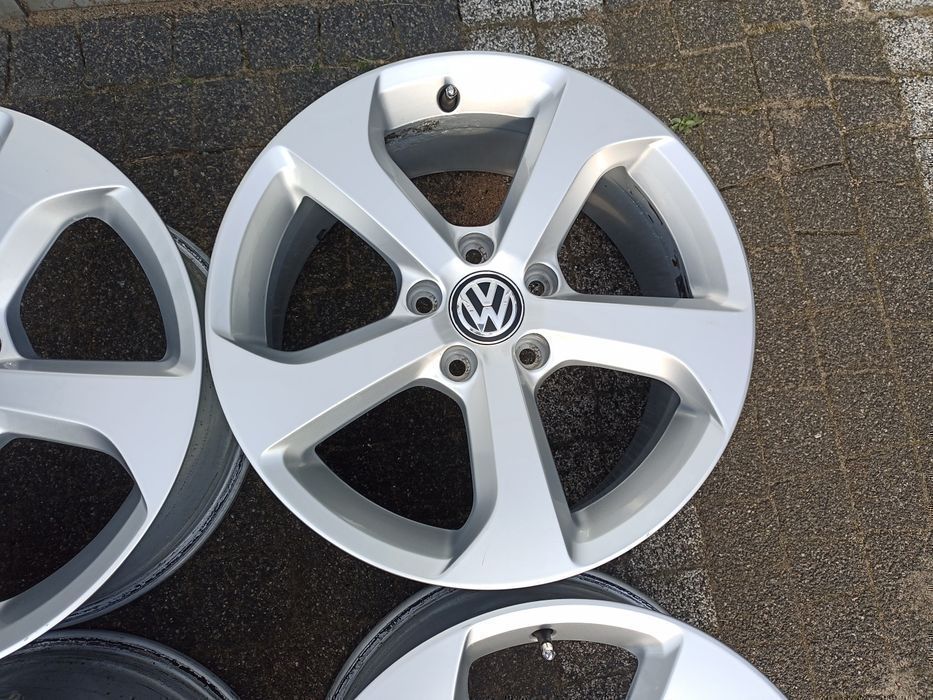 VW 17" Golf VI GTI 5c0 Caddy Eos Touran 7,5*17 ET49 Audi A3 Skoda OEM