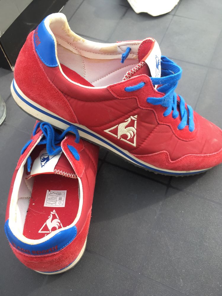 Le coq sportif vermelhos