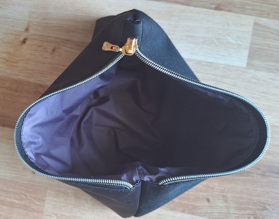 Kosmetyczka bardzo ładna