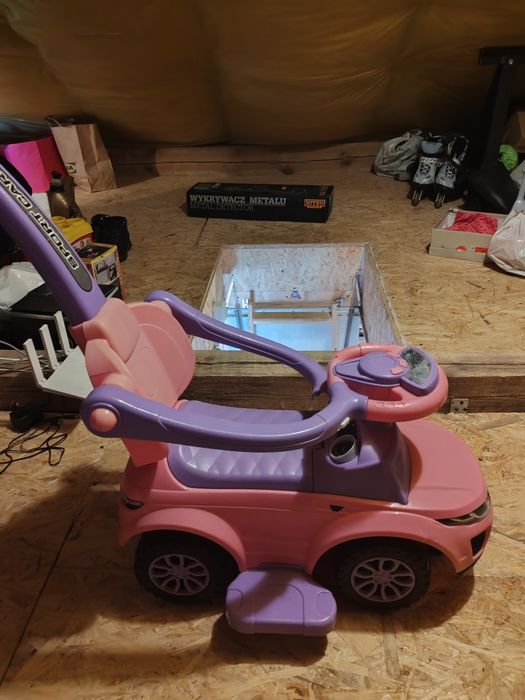 Chodzik, pchacz, samochodzik z zapinanymi bokami