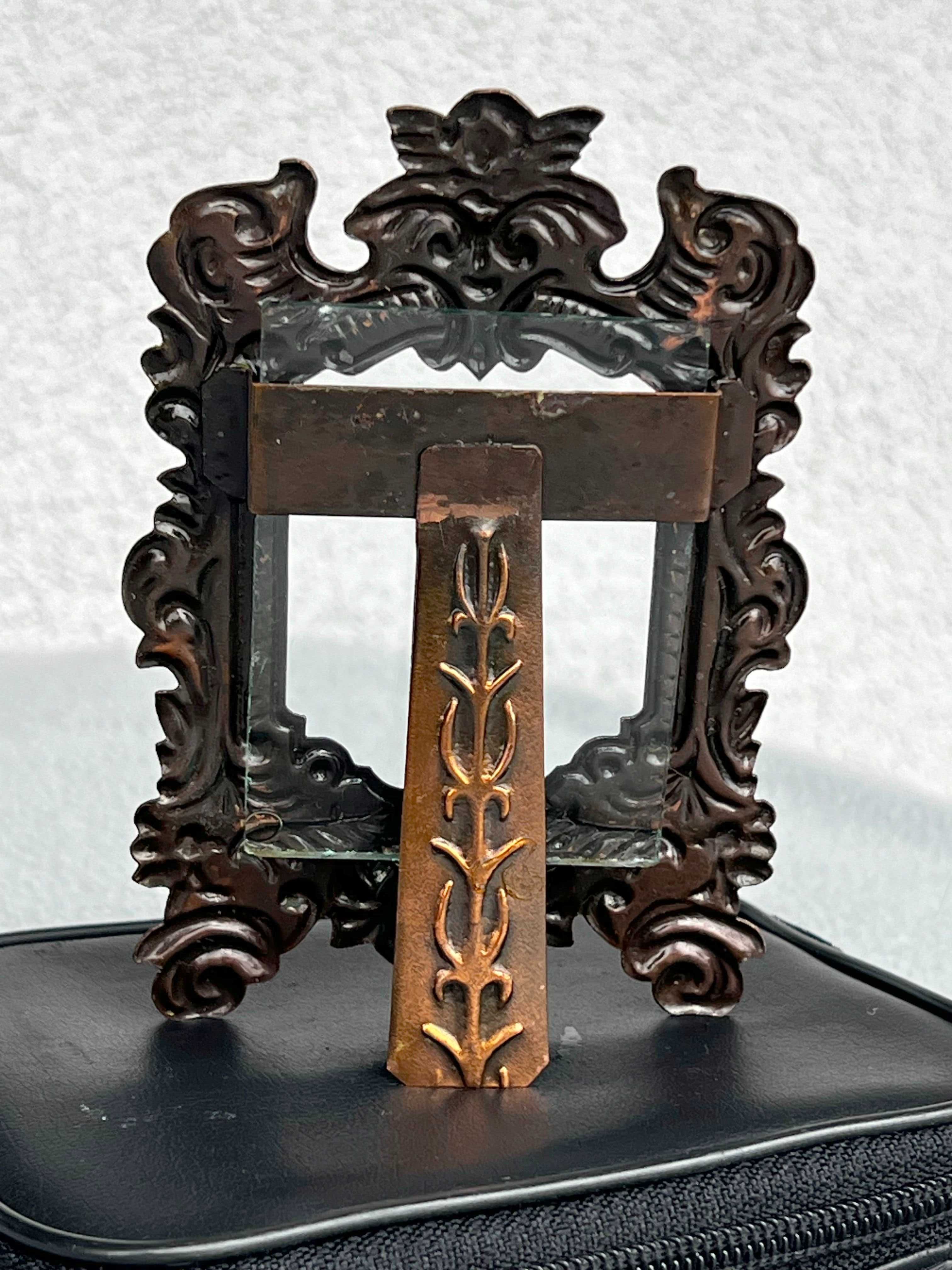 Miedziana ramka na fotografię - stojąca ze szkłem