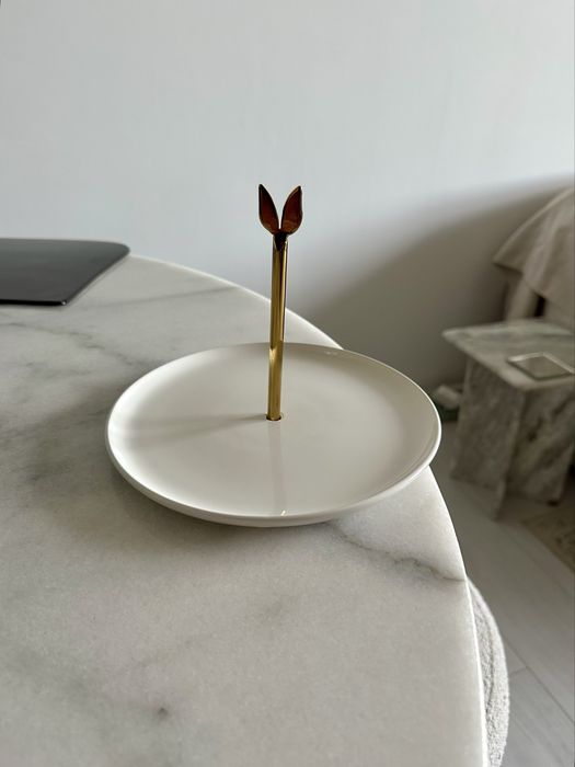 Talerz z uchwytem Ikea biały złoty ceramika kamionka hit glam Zara HM
