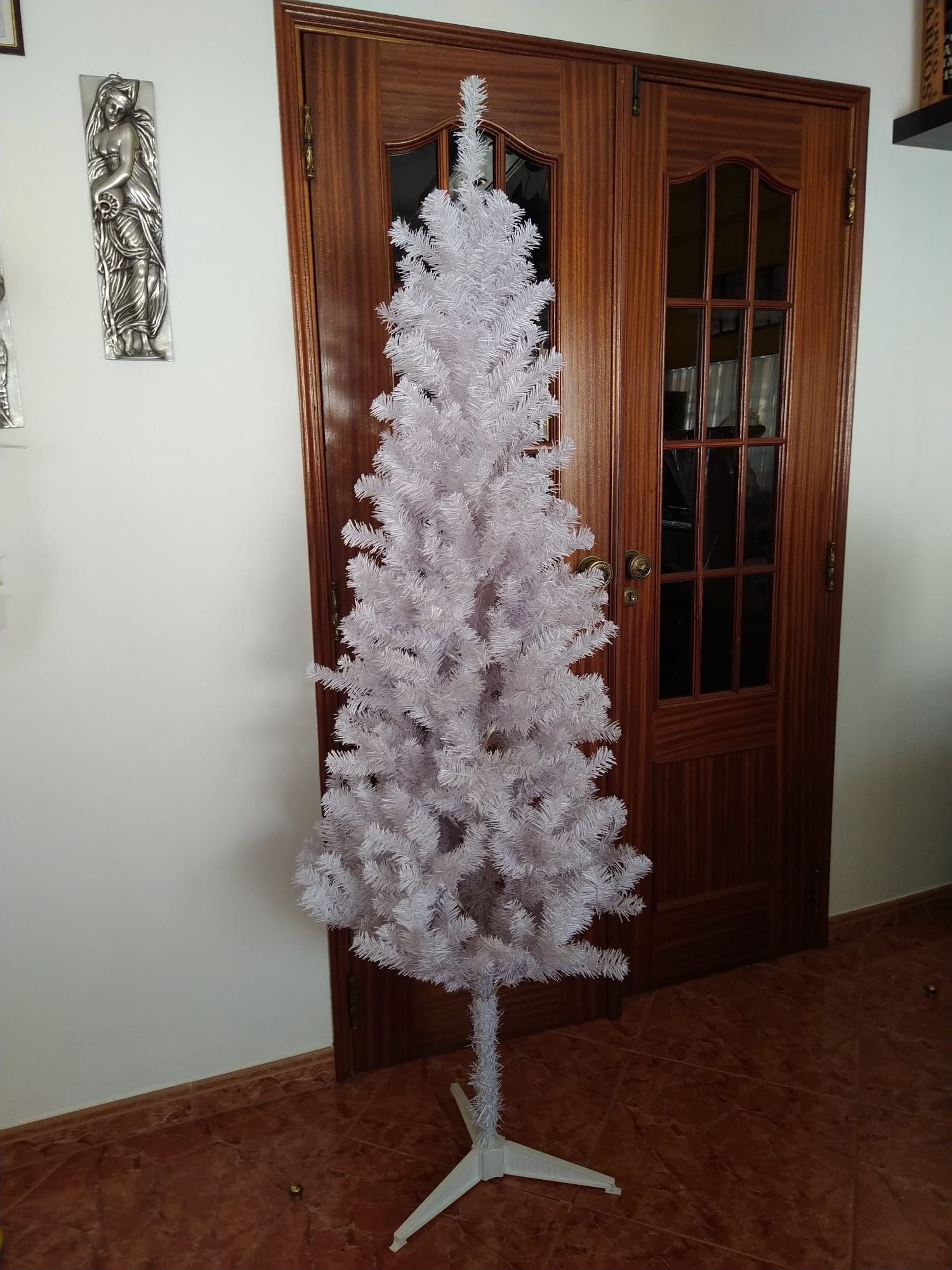 Árvore de natal branca 1, 85cm x 65cm casa quarto T3 carro apartamento