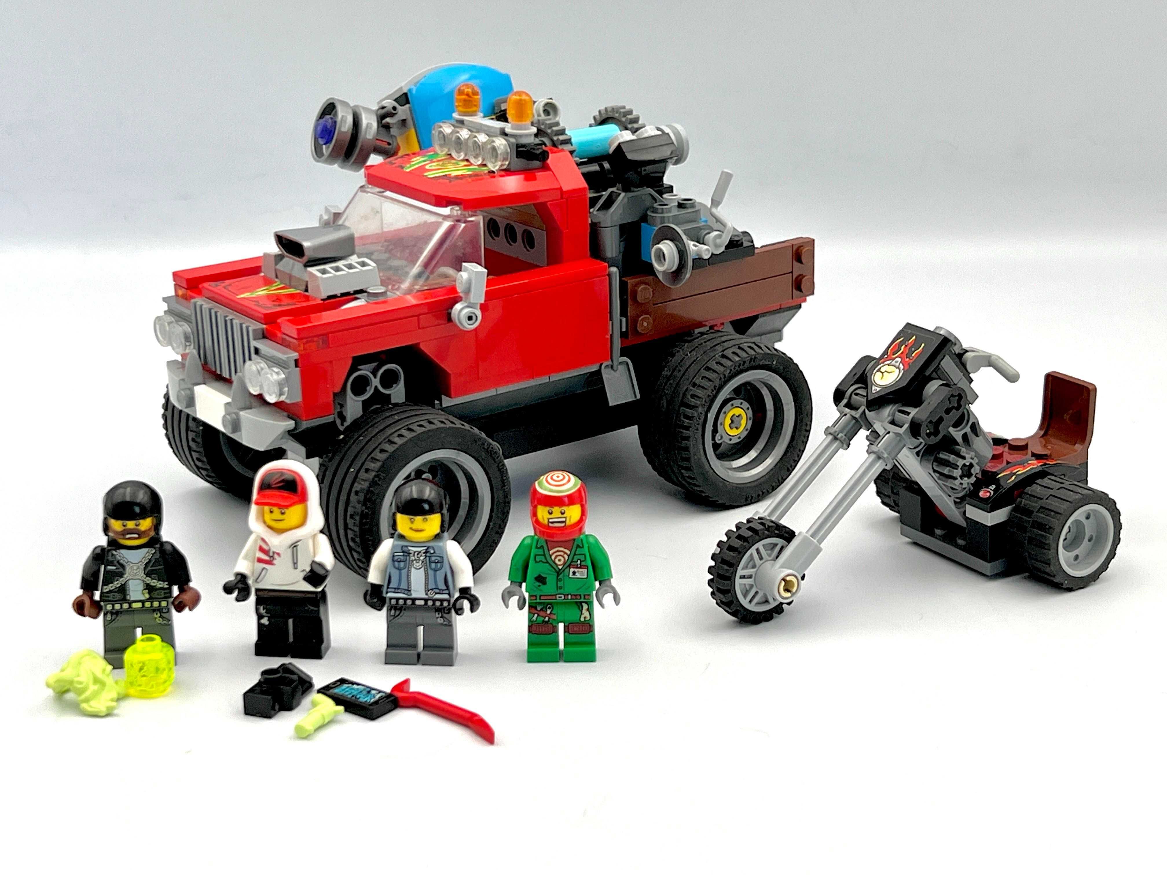 Lego Hidden Side 70421 Samochód kaskaderski El Fuego
z instrukcją
