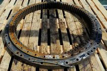 Wieniec obrotu.Łożysko obrotu do koparki Komatsu PC340-7. Slewing ring