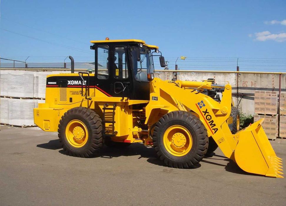 Оренда/Послуги екскаватора навантажувача JCB 3-4 CX самоскиди та іншої