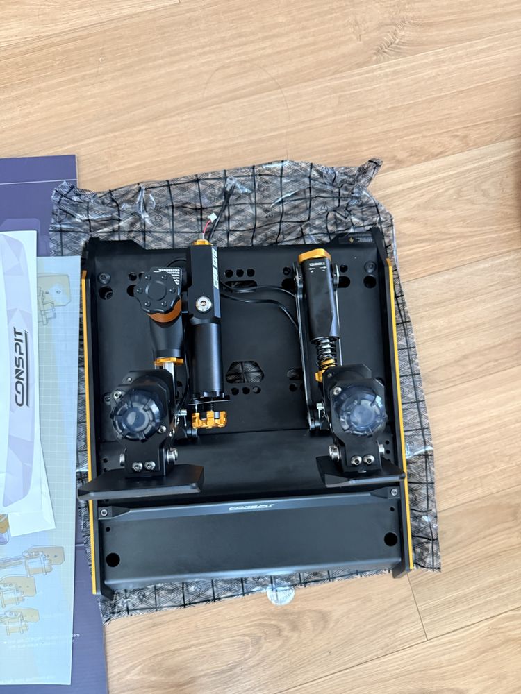 Simracing pedais hidráulicos Conspit CPP EVO 2 em excelente