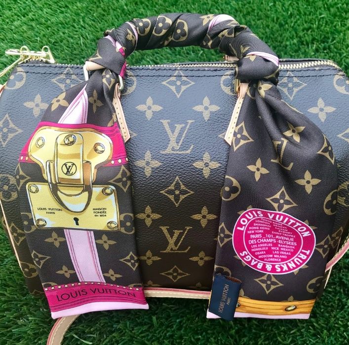 Lenço "Louis Vuitton" Novo