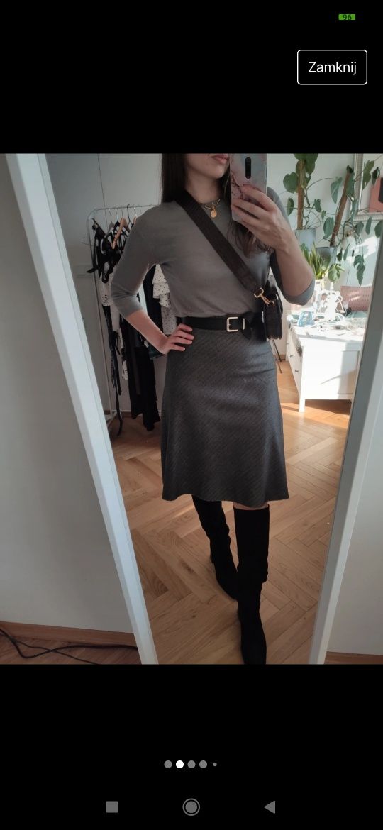 Szara spódnica w jodełkę z wysokim stanem litera A