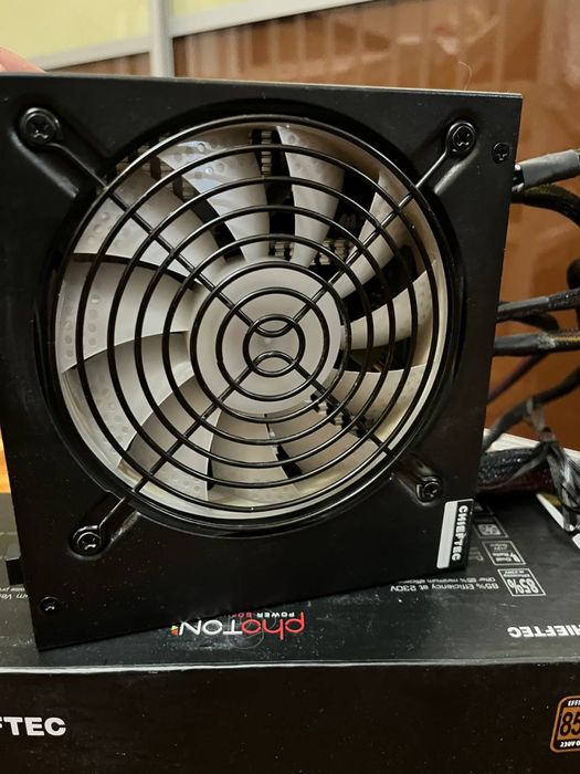 Chieftec Proton 750w RGB ігровий блок живлення