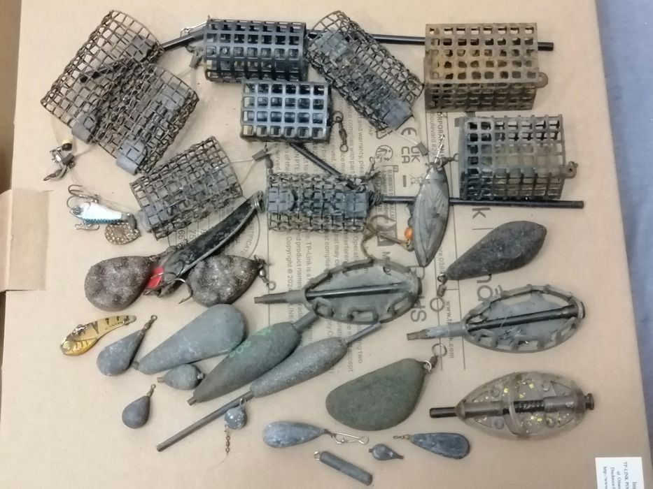 Akcesoria wędkarskie koszyczki zanetowe