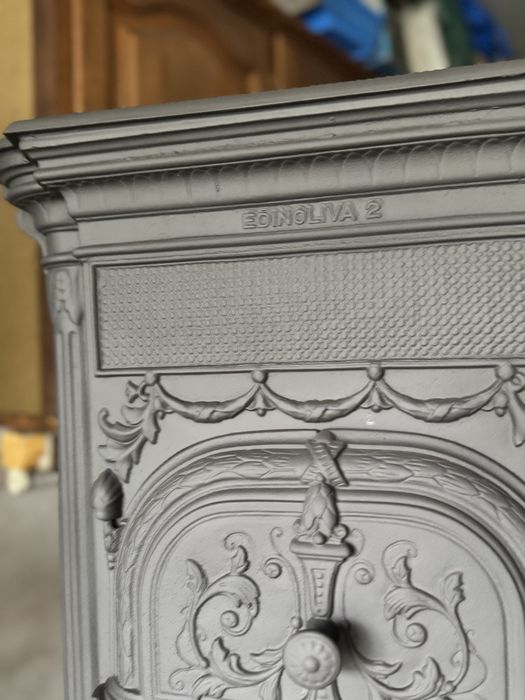 Salamandra antiga restaurada