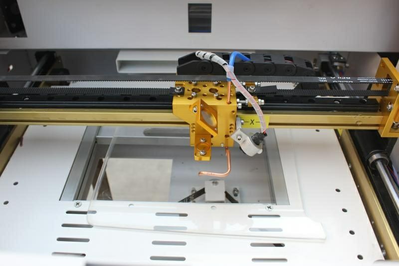 Máquina de corte e gravação a Laser de CO2 50w 300x200mm
