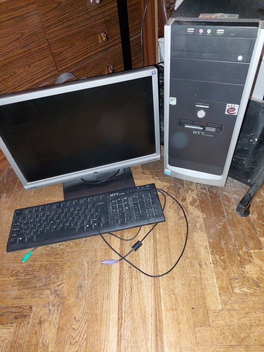 Komputer, monitor