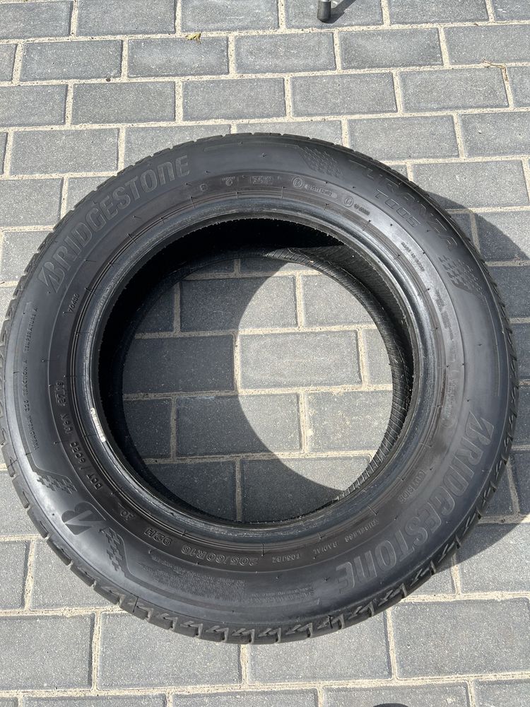 Bridgestone Turanza T005 205/60R60 Super Stan!