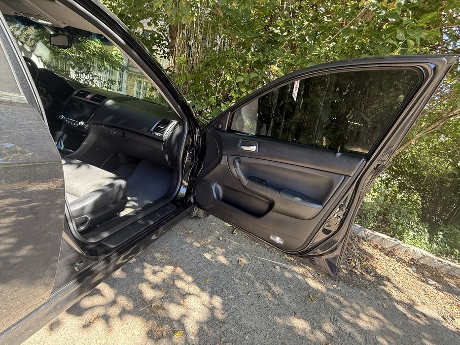 Продам машину Honda Accord 2007
