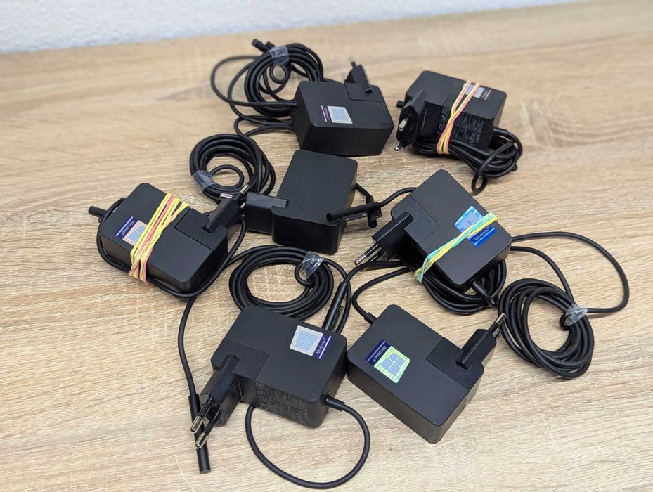 Блок живлення Microsoft surface 1736 24W 1.6A