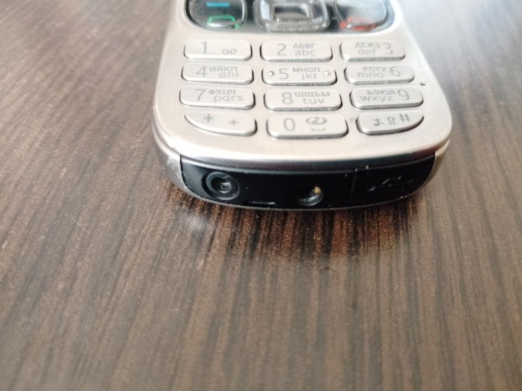 Продам nokia 6303i классик