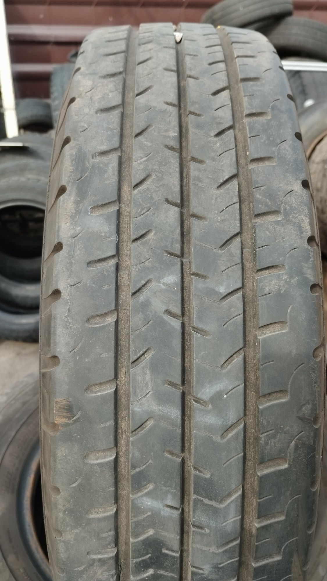 Продам комплект бу літніх шин 195/75R16C