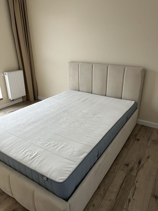 Piekne i bardzo wygodne łóżko