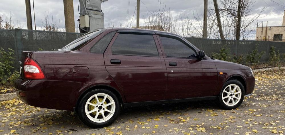 Продам Пріора 21703